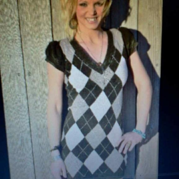 Meet your Posher, Ashley - Picture 2 of 16